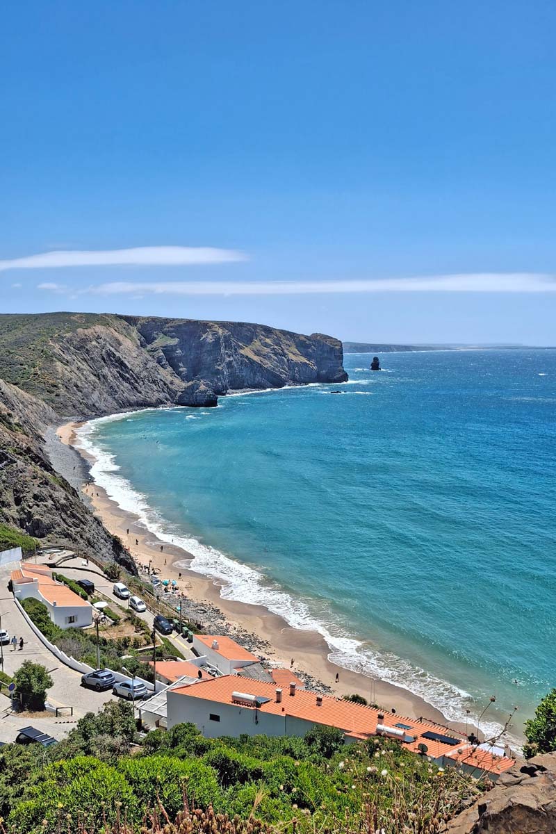 Strand von Arrifana an der Algarve